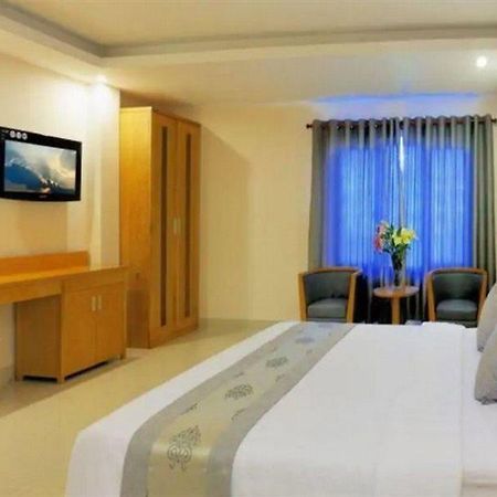U And Me Hotel Tan Phong Экстерьер фото